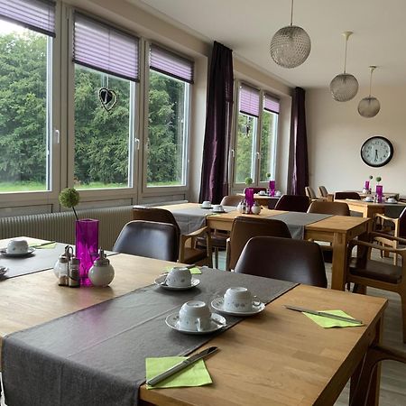 Hotel Am Siebenpfennigsknapp 뤼넨 외부 사진