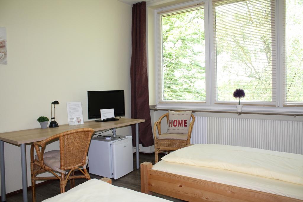 Hotel Am Siebenpfennigsknapp 뤼넨 객실 사진