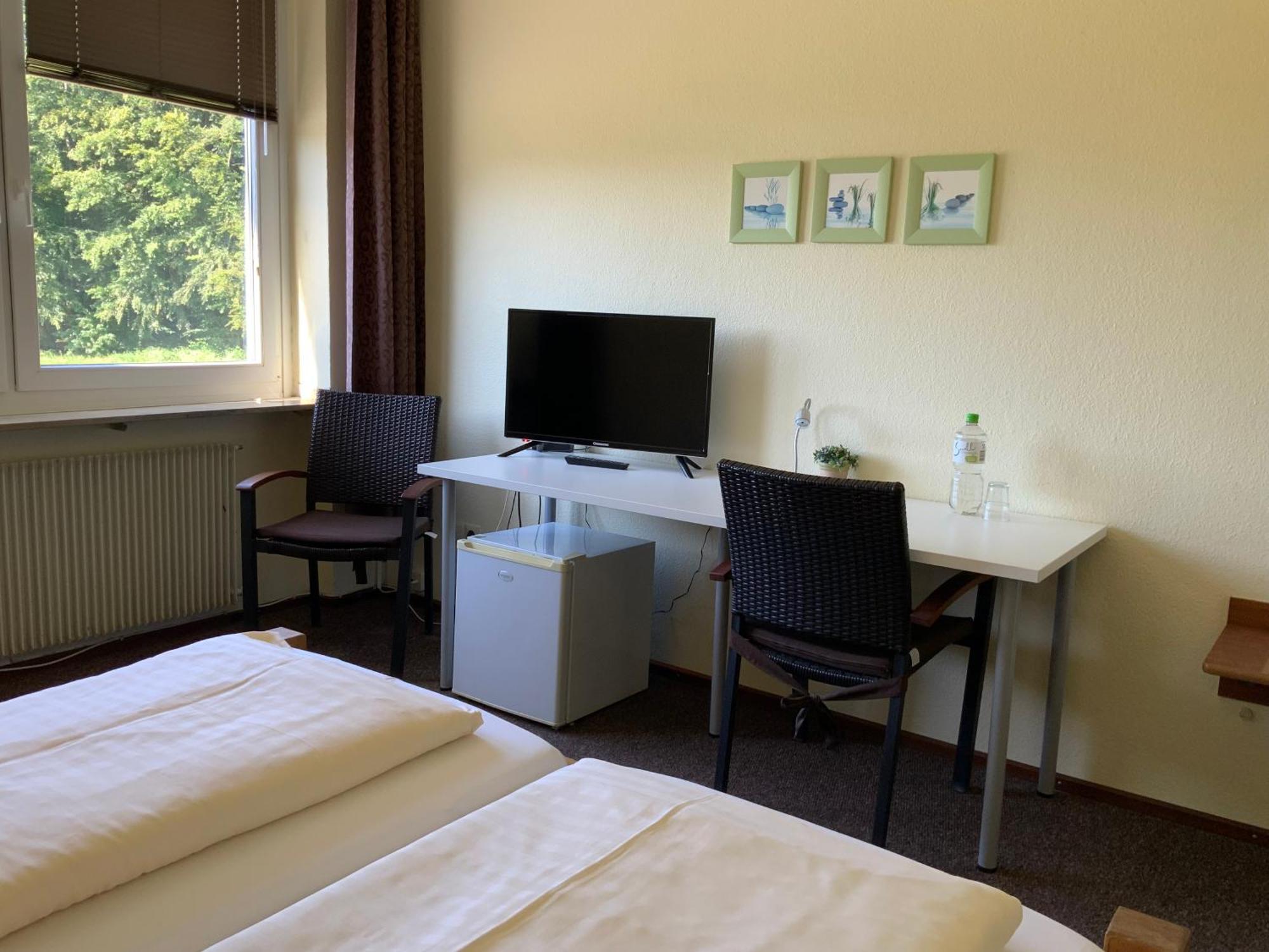 Hotel Am Siebenpfennigsknapp 뤼넨 외부 사진