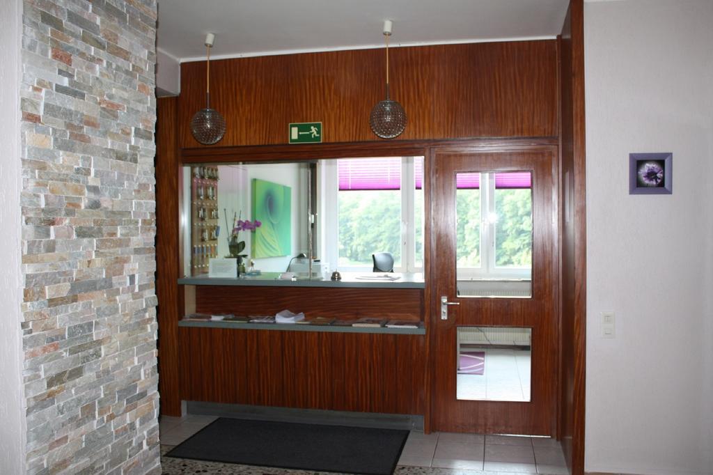 Hotel Am Siebenpfennigsknapp 뤼넨 외부 사진