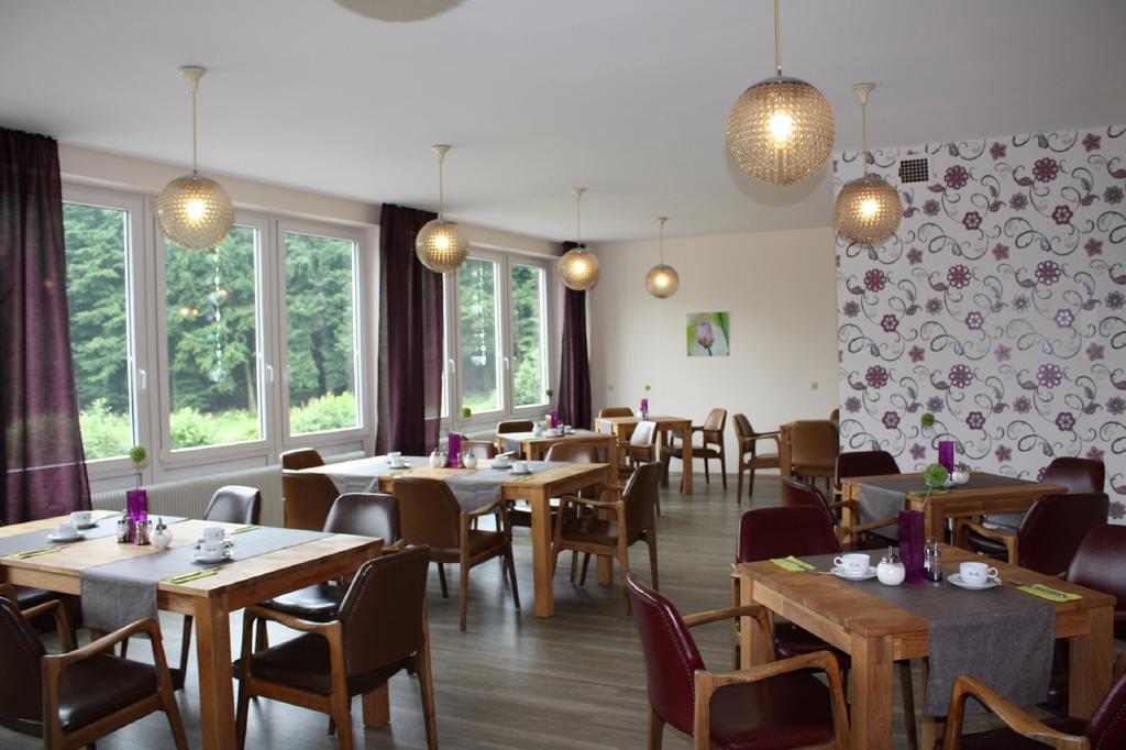 Hotel Am Siebenpfennigsknapp 뤼넨 외부 사진