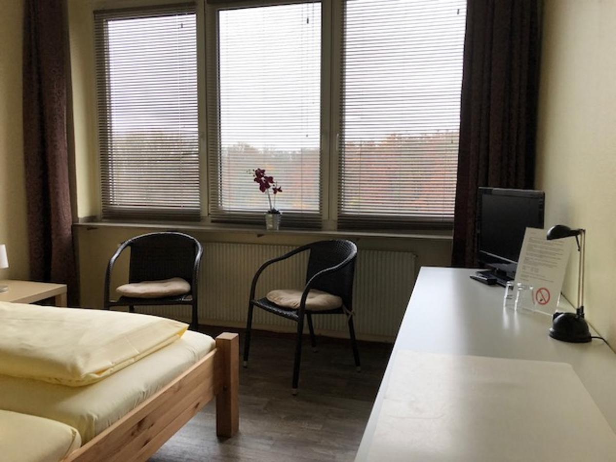 Hotel Am Siebenpfennigsknapp 뤼넨 외부 사진