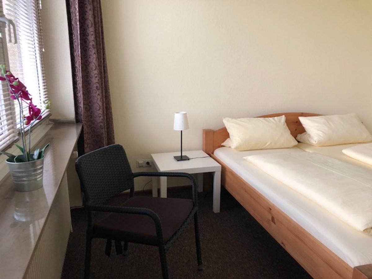 Hotel Am Siebenpfennigsknapp 뤼넨 외부 사진