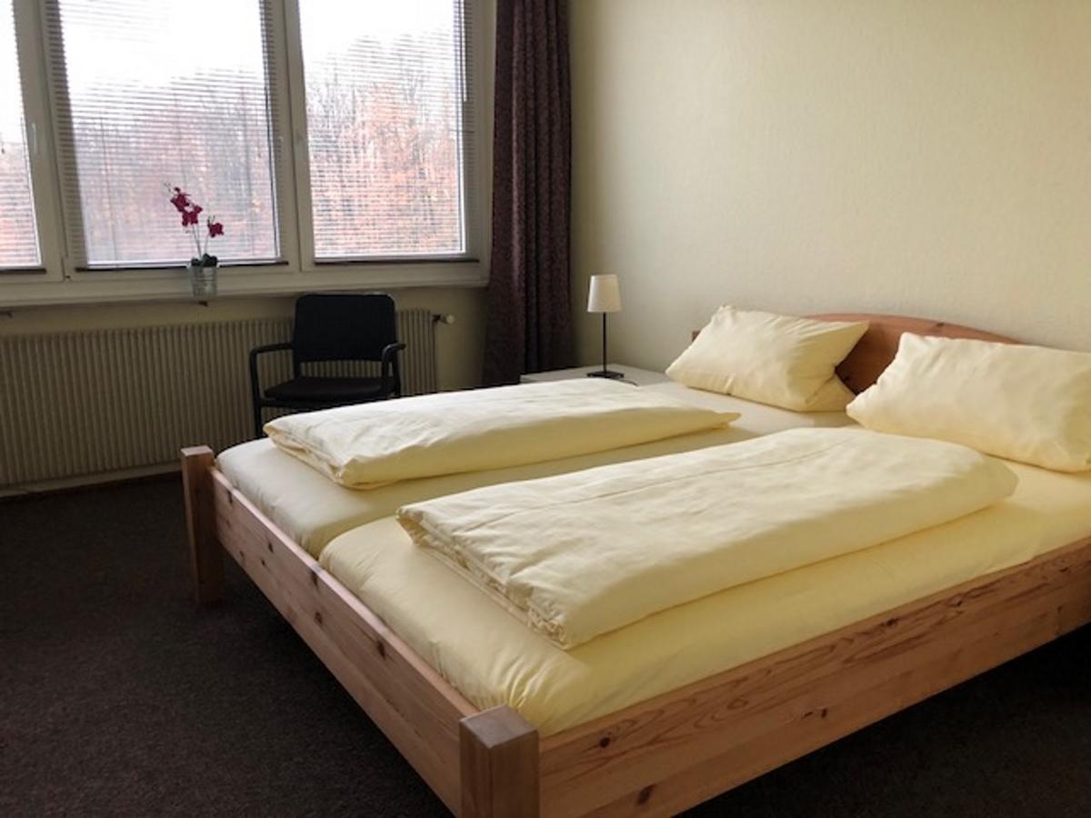 Hotel Am Siebenpfennigsknapp 뤼넨 외부 사진