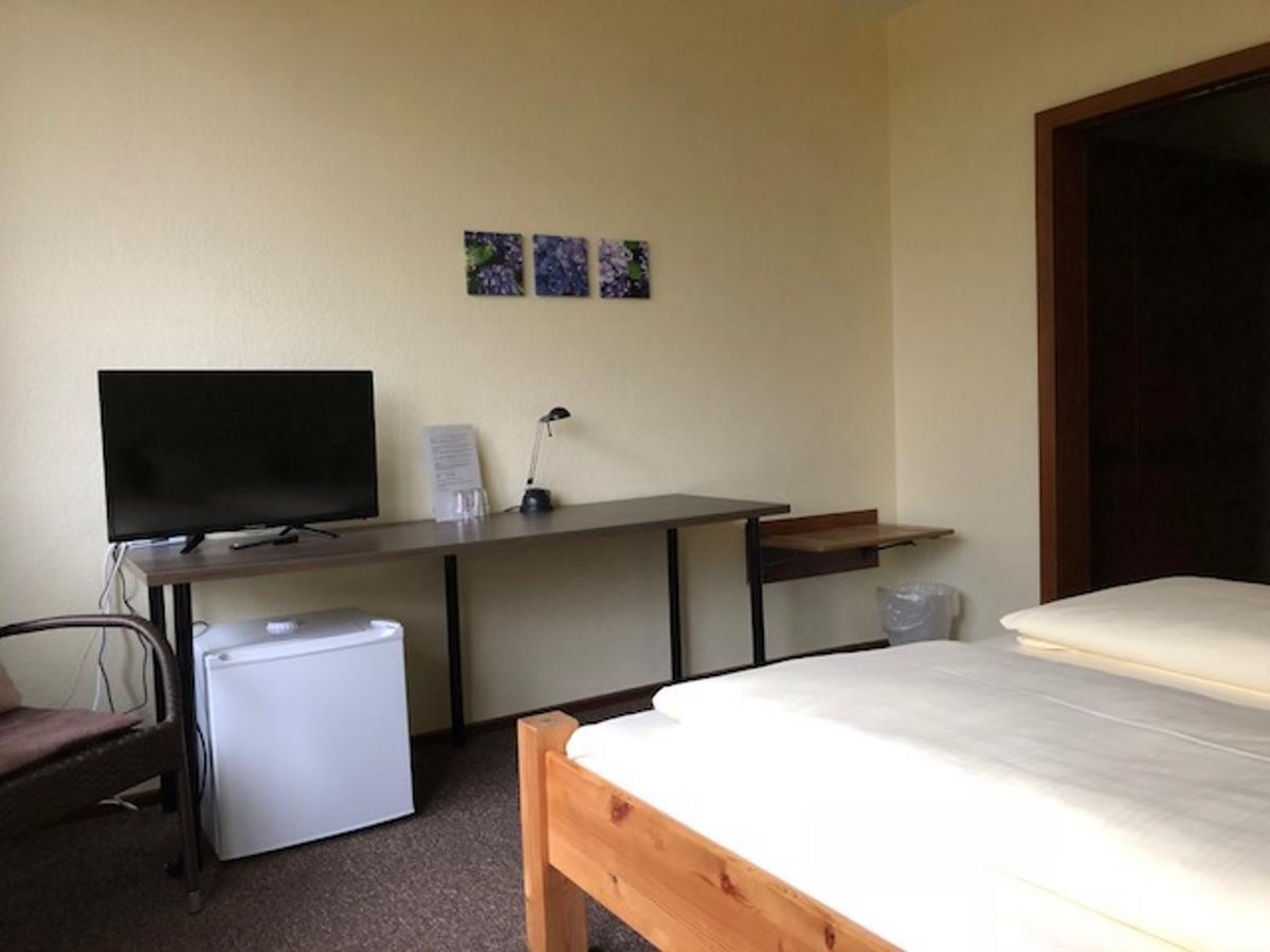 Hotel Am Siebenpfennigsknapp 뤼넨 외부 사진