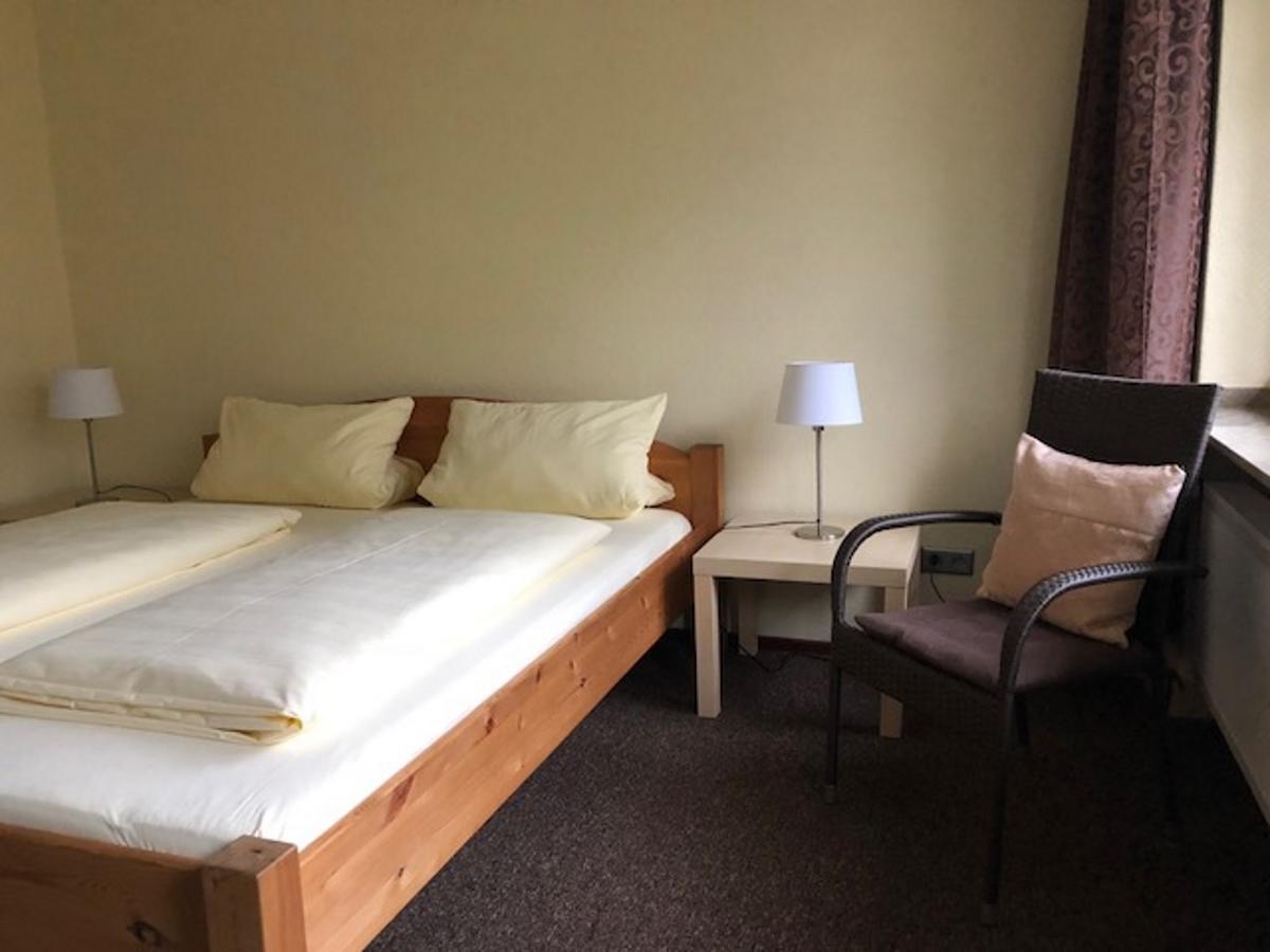 Hotel Am Siebenpfennigsknapp 뤼넨 외부 사진