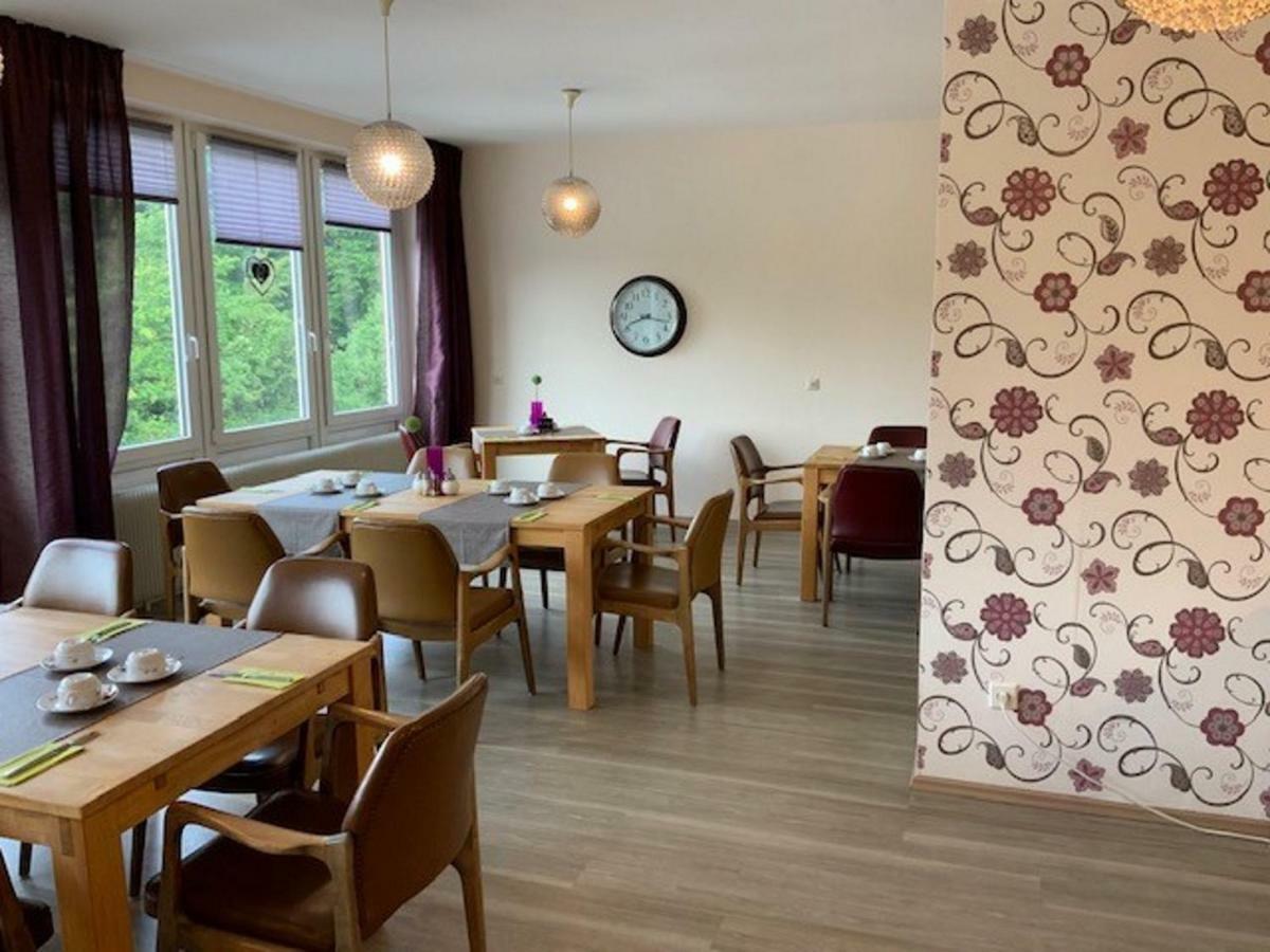 Hotel Am Siebenpfennigsknapp 뤼넨 외부 사진