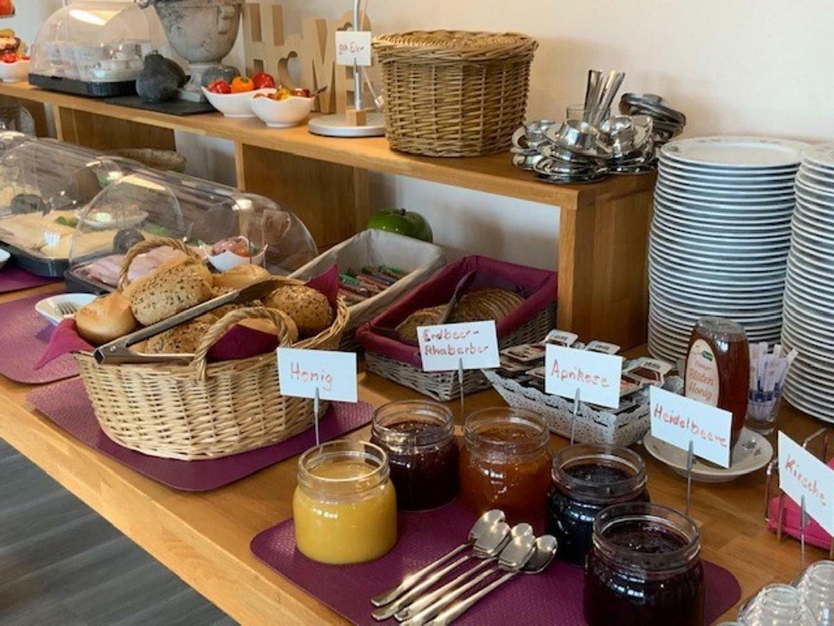 Hotel Am Siebenpfennigsknapp 뤼넨 외부 사진